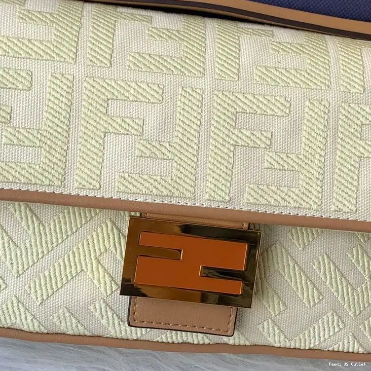 Affordable Baguette Canvas Bag FF Apricot Medium Motif In Fendi 0322 HOT SALE