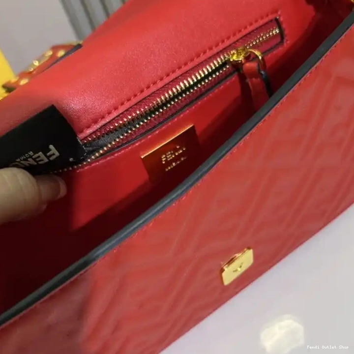 Cheap Leather Fendi Chain Nappa Baguette In Red Motif Bag Midi FF 0317 HOT SALE